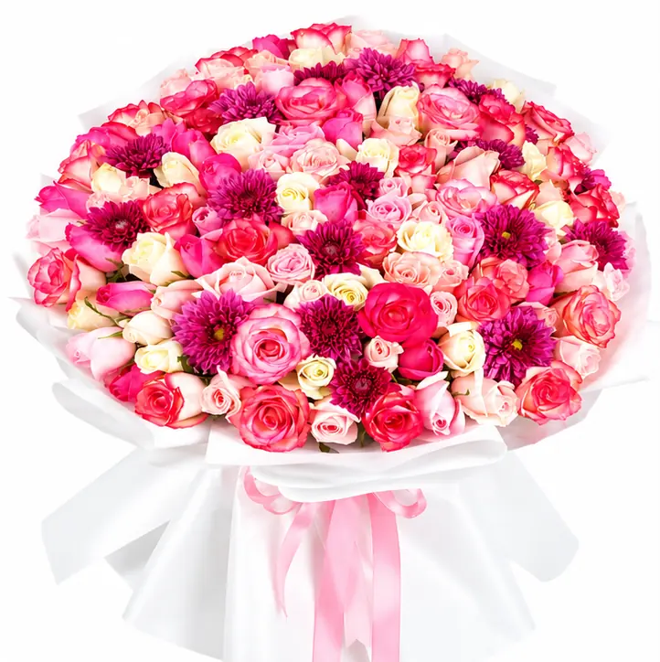 Nuage de Rose – Bouquet de roses roses et blanches Bouquet Nuage de Rose composé de roses roses, blanches et de fleurs mauves – PrimaRosa