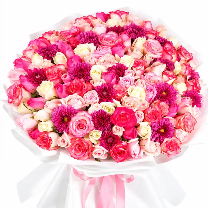 Nuage de Rose – Bouquet de roses multicolores vue de face Bouquet Nuage de Rose composé de roses roses, blanches et de fleurs fuchsia, vue de face